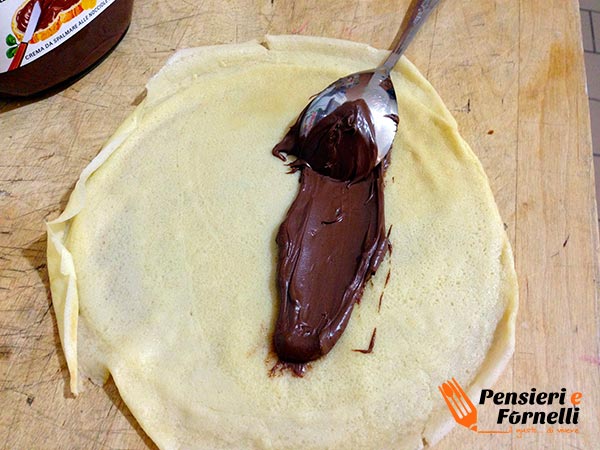 Crepes caramellate alla nutella