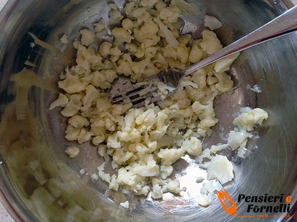 Polpette di cavolo con crema di patate