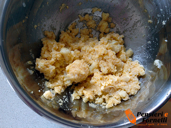 Polpette di cavolo con crema di patate