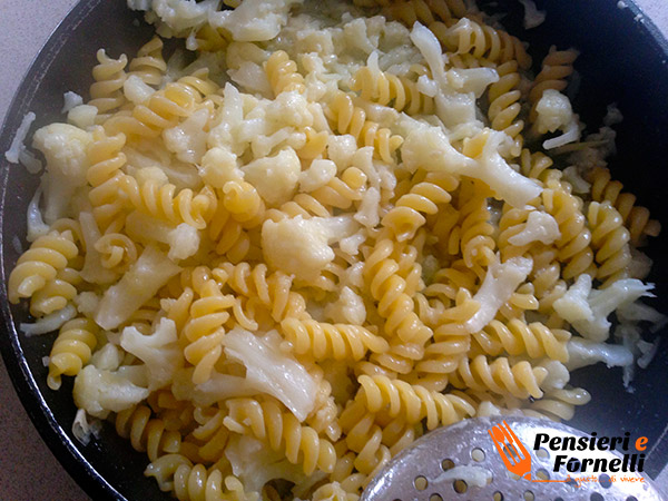 Ricetta Natalizia - Pasta e cavolo al forno