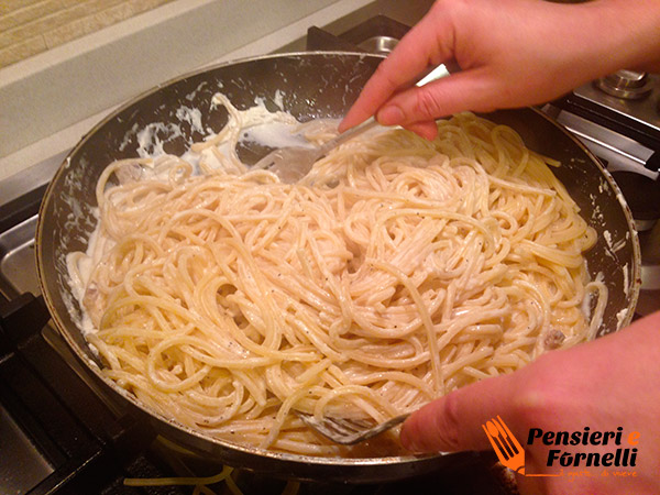 Spaghetti cacio ricotta e pepe