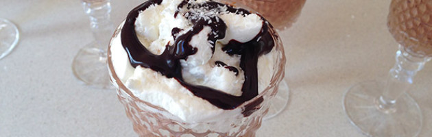 Mousse al cioccolato fondente con cocco