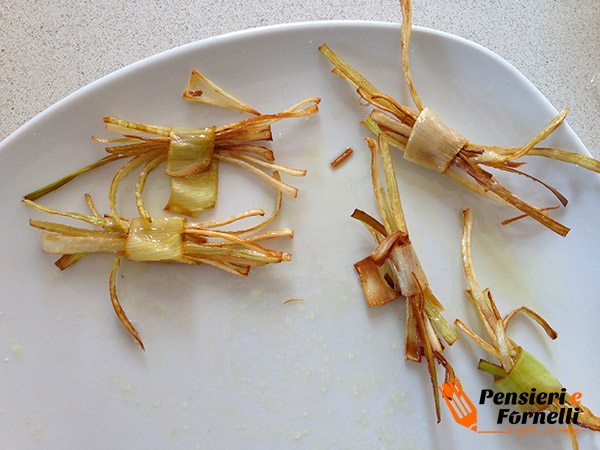 Porri croccanti in crema di porri ed emmental 