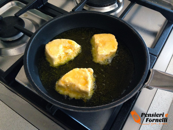 Ricotta fritta alla napoletana