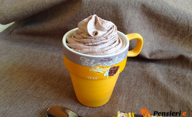 Mousse al cioccolato al latte