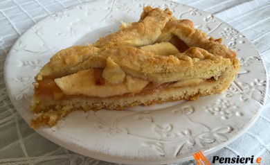 Crostata sablè mela e mandorla