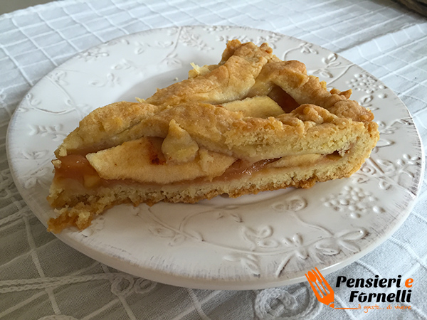 Crostata sablè mela e mandorla