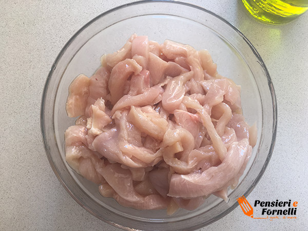 Straccetti di petto di pollo