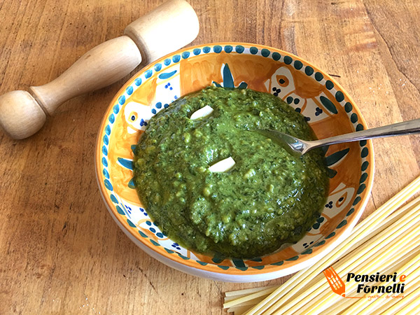 Come fare il pesto di basilico