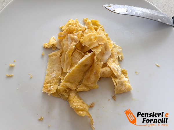 Finte tagliatelle al pomodoro per bimbi
